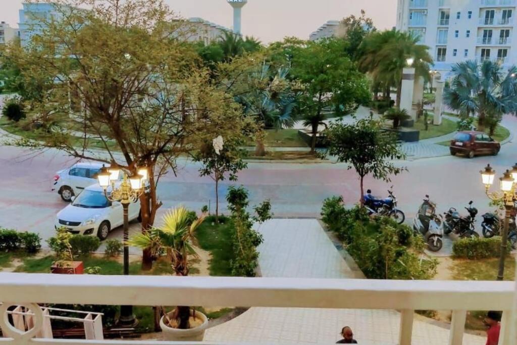 Apartment Niwas Omaxe Eternity Vrindavan
